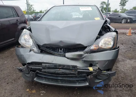 2013 Honda Fit Sport z USA, uszkodzony, nr VIN JHMGE8H54DC051194